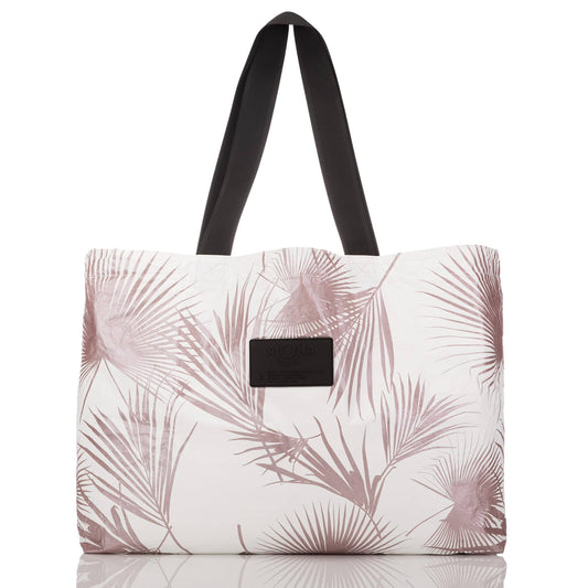 Aloha Holo Holo Tote | High Country Outfitters Palms Rose Gold / Os