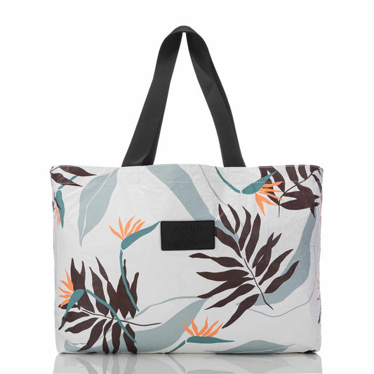 Aloha Holo Holo Tote | High Country Outfitters Painted Birds / Os