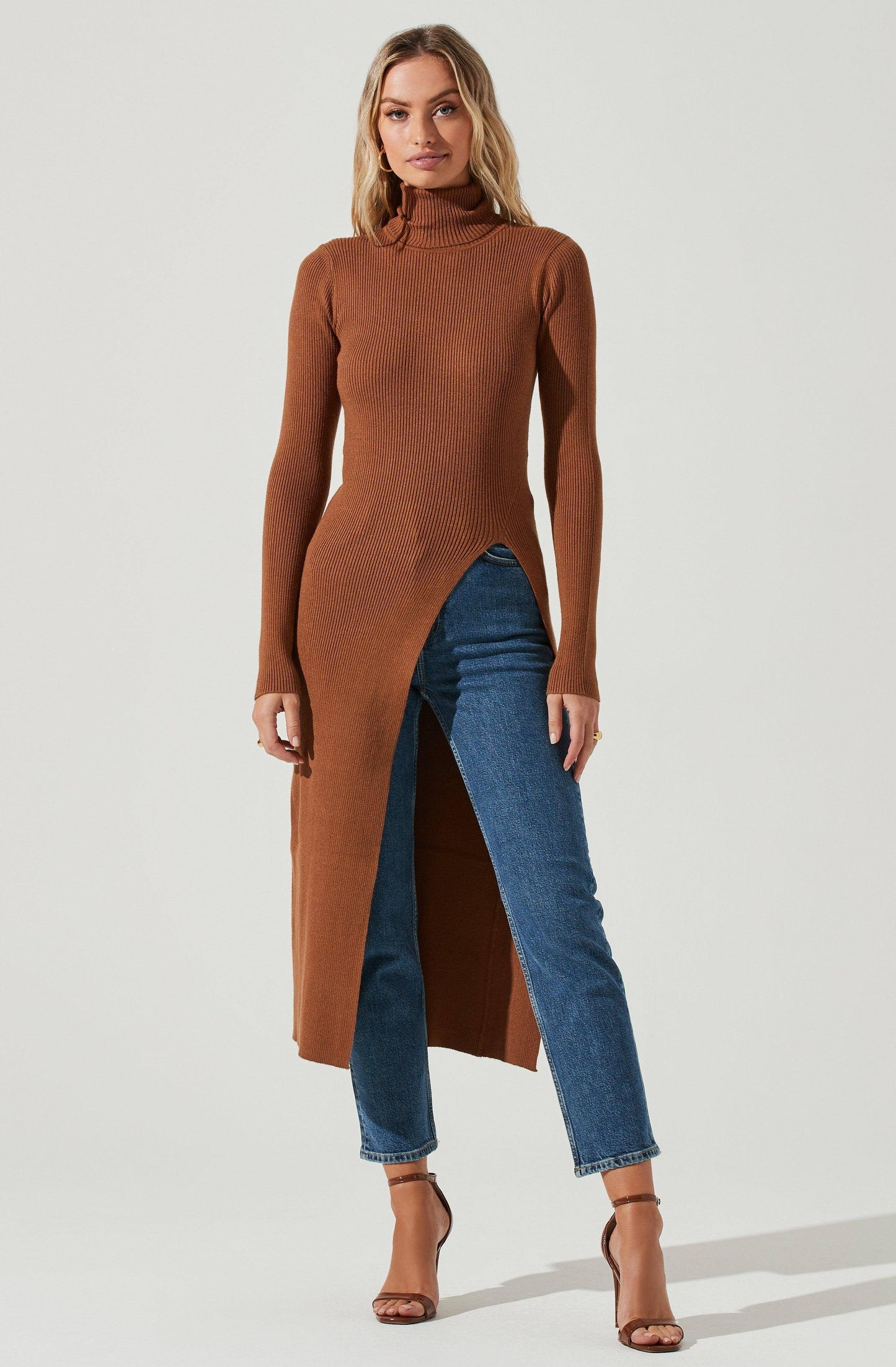 Astr The Label High Slit Turtleneck Sweater In Camel